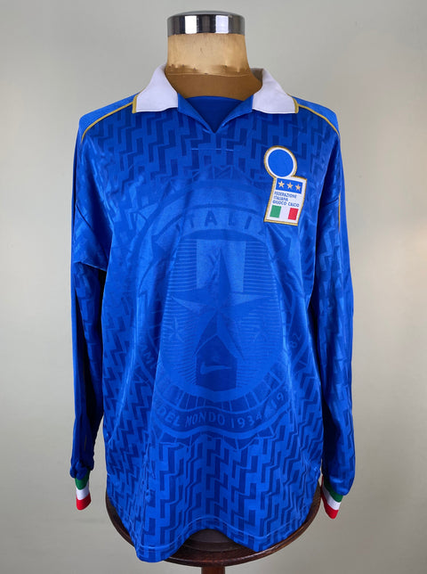 Shirt | Italia | 1995 | Demetrio Albertini | vs Lithuania | Euro 96 Qualifiers